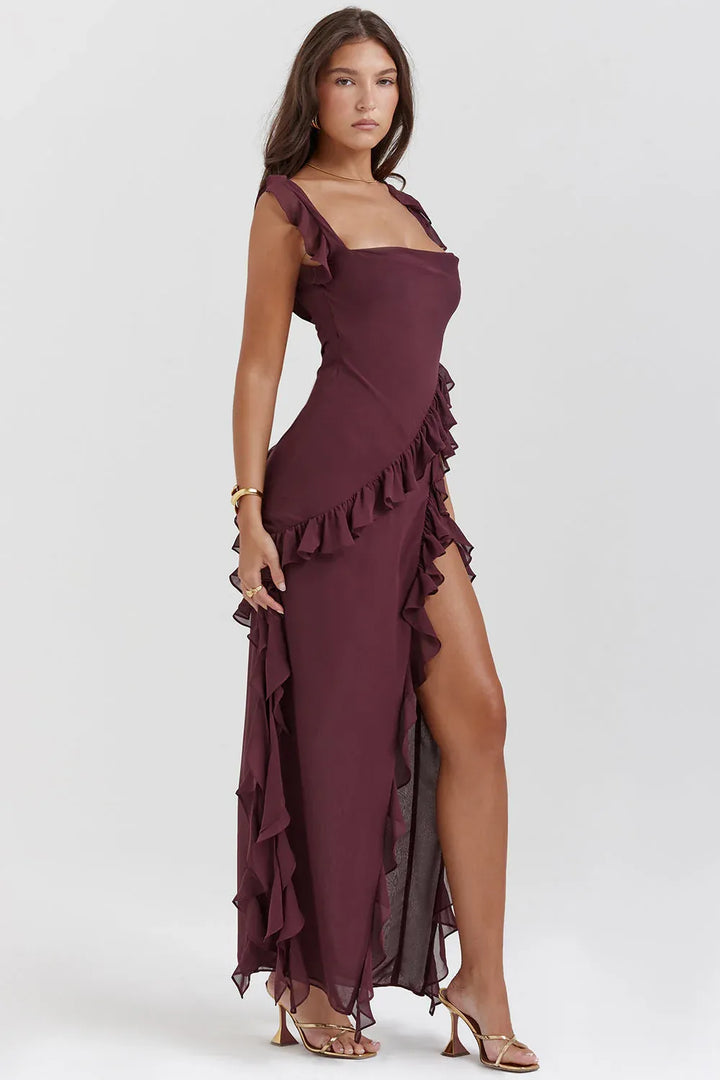 Talía - Vestido Largo con Volantes y Abertura