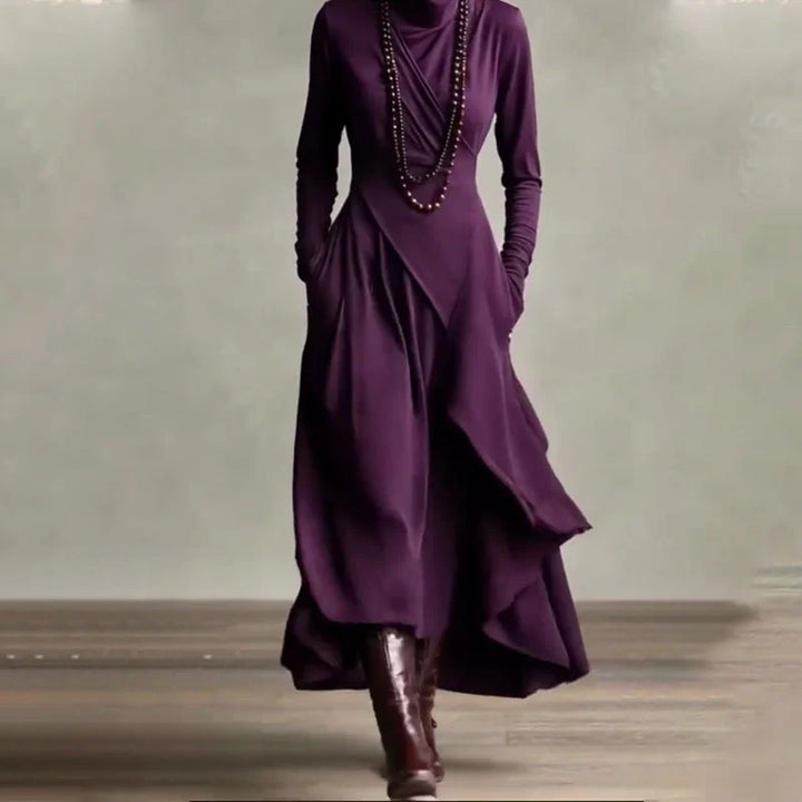 Elena - Vestido maxi elegante con cuello alto y drapeado asimétrico